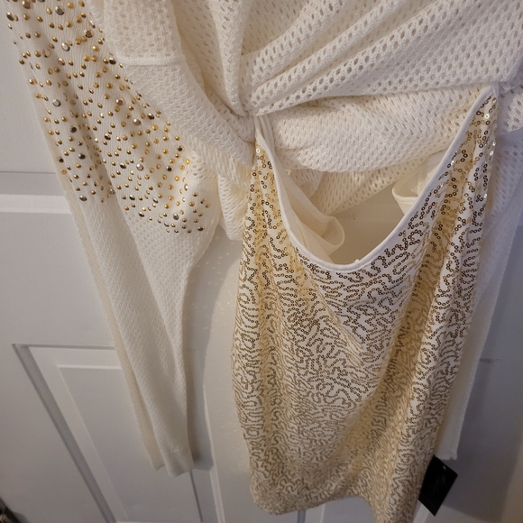 Thalia L 2pc Long sleeved sweater w/ sequined tank Ivory color - Picture 7 of 12